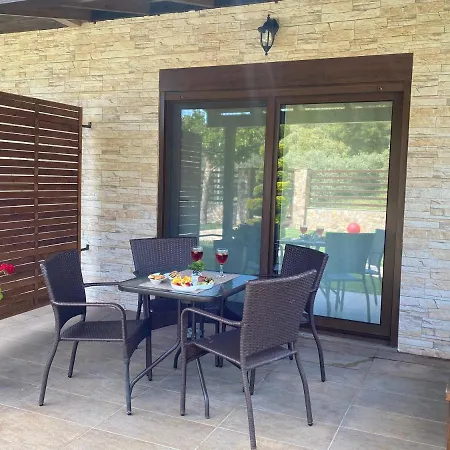 מלון Aelia סקאלה פוטאמיאס